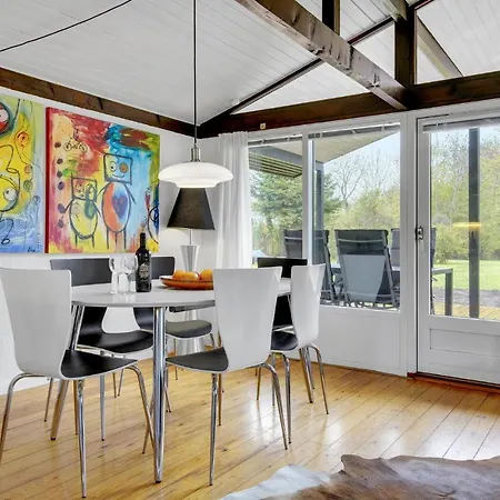 Feriehus Gorgeous In Hyllinge With Kitchen *
